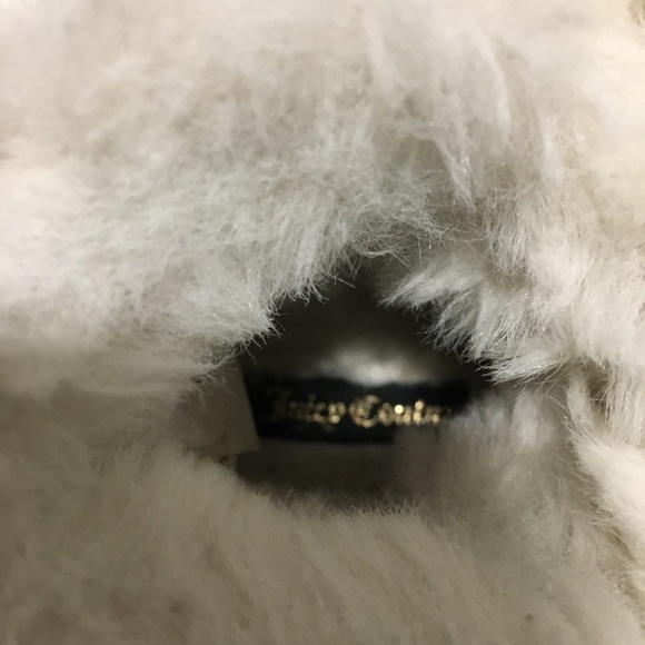 Juicy Couture
Windsor Glitter Faux Fur Boot  6 - Picture 2 of 7